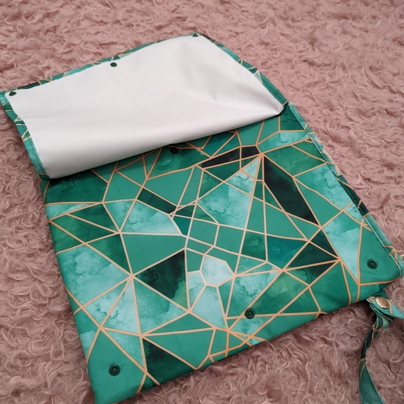 Sarah wells cooler bag and Pumparoo wet/dry bag - Picture 3 of 5